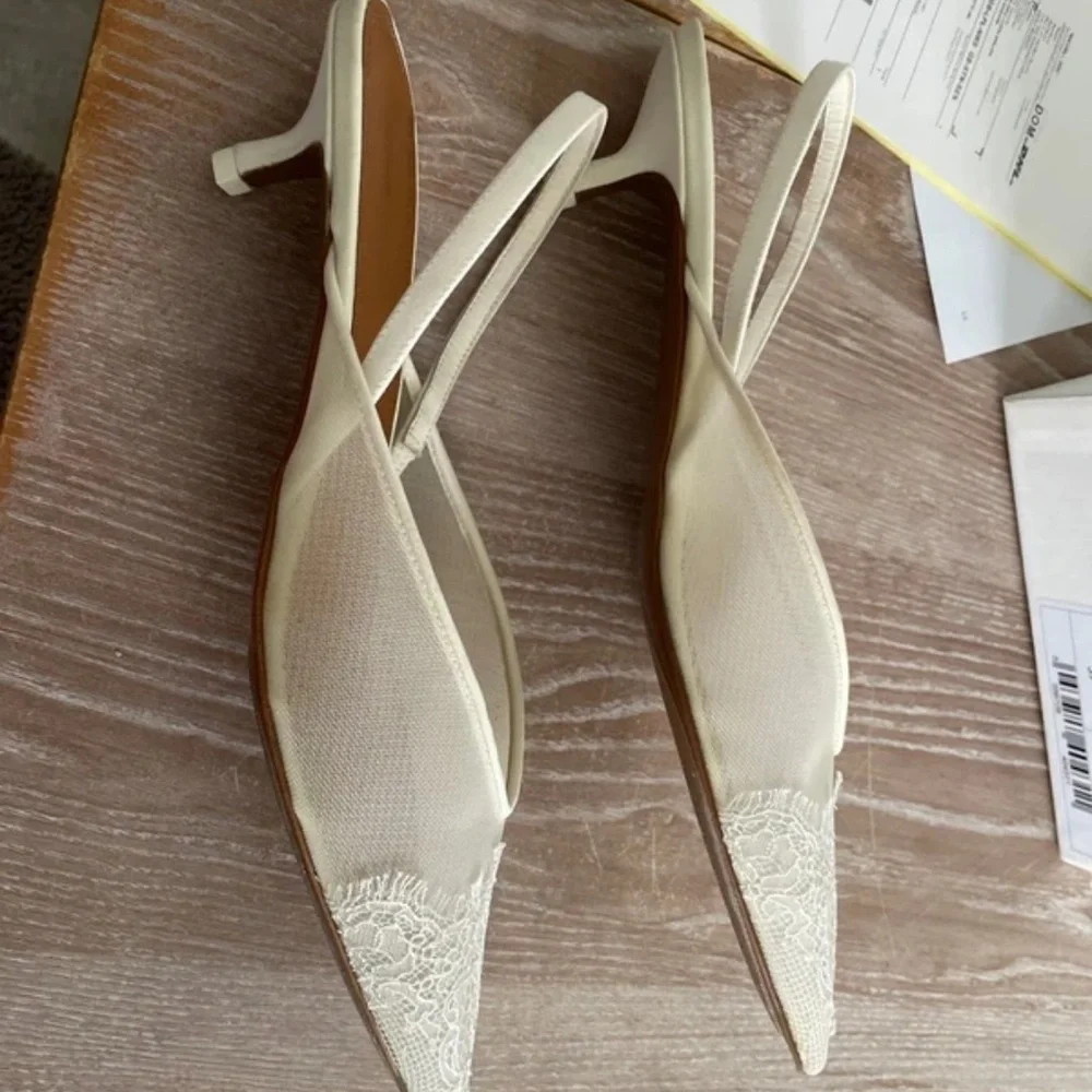Elegant Cream Lace Slingback Heels - Picture 5 of 8